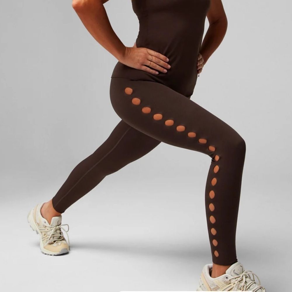 Fabletics SculptKnit® High-Waisted Legging‎ Cacao Size Large NWT in packaging